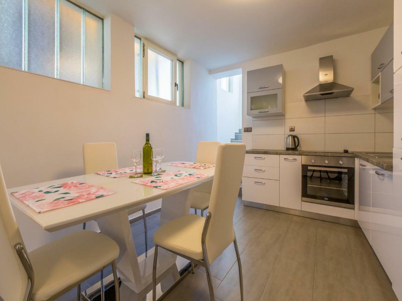 Apartments Jadranka Dramalj Eksteriør billede
